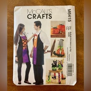 Uncut McCall’s Crafts M6415 (2011) Halloween crafts, factory fold sewing pattern